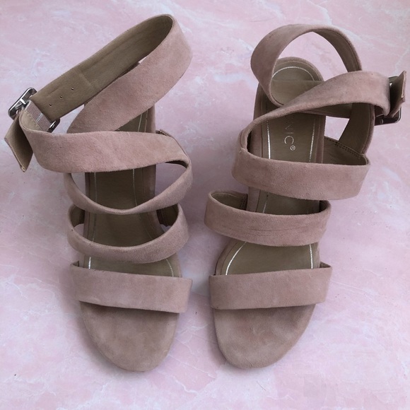 Vionic Shoes | Vionic Bianca Pink Velvet Heels | Poshmark